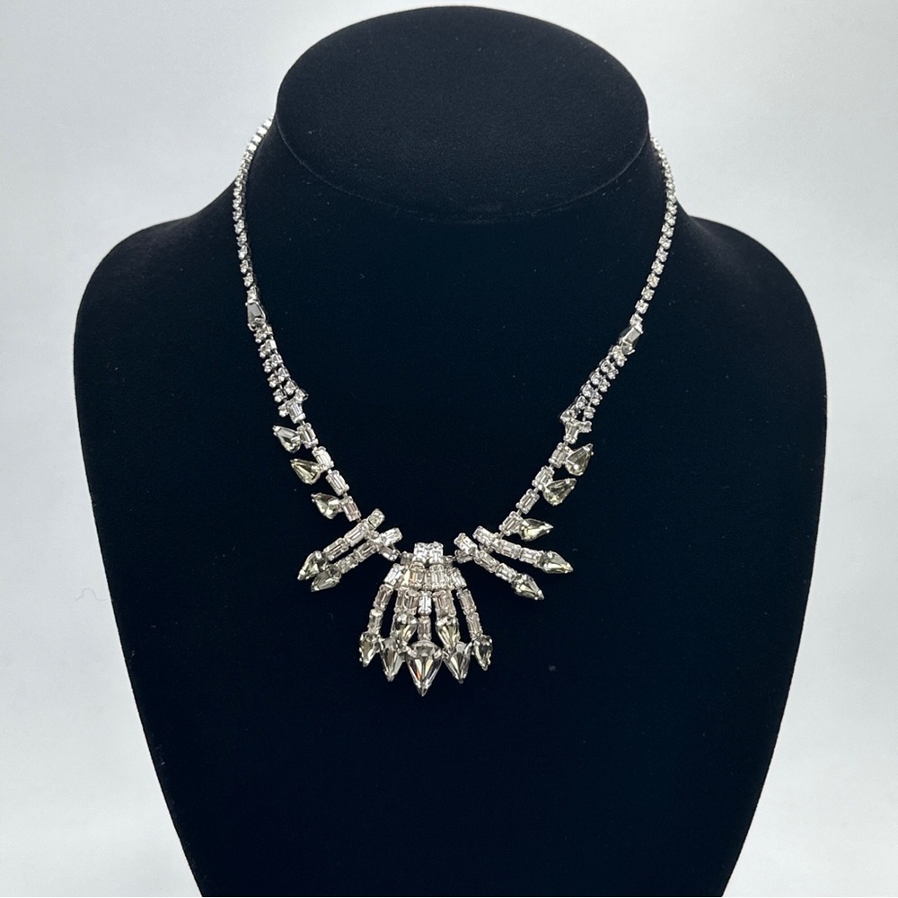 Vintage 1970’s rhinestone‎ Smoke Crystal necklace #324